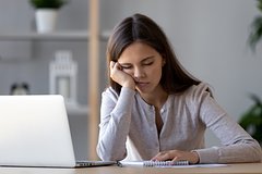 Vrach nazval sonlivost simptomom opasnyh zabolevanij 800e695.jpg