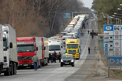 Pravitelstvo polshi podpisalo soglashenie o blokirovke granicy s ukrainoj 52c5340.jpg