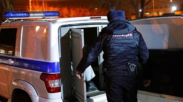 Novosibirskij pensioner poluchil srok za strelbu po policejskim 5bb8ada.jpg