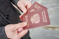 V peterburge zaregistrirovali pervyj isk na reshenie mvd o lishenii grazhdanstva 7879e03.jpg