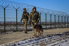 Vosem najdennyh na granice ukraincev zaprosili ubezhishha v moldavii 4ea6a4e.jpg