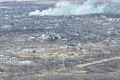 Zhiteli avdeevki pomogli evakuirovat rossijskogo soldata s raneniem a590dfc.jpg