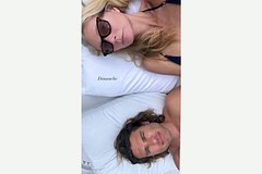 51 letnjaja gvinet peltrou bez makijazha snjalas v bikini b71cd6a.jpg