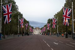 Bukingemskij dvorec oproverg sluhi o smerti karla iii 9a458af.jpg