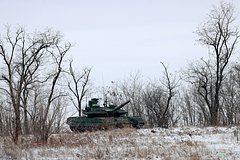 Inzhenernyj tank na baze t 90 zametili v zone svo b8fe00e.jpg