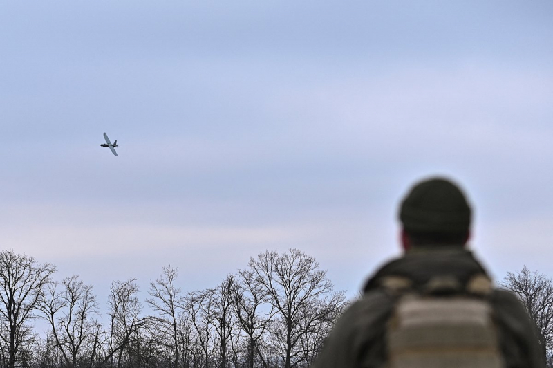 На НПЗ в Самарской области начался пожар после атаки беспилотника. Что об этом известно?