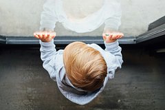Rossijanku zapodozrili v prodazhe svoego rebenka drugoj zhenshhine iz za dolgov de3bd02.jpg