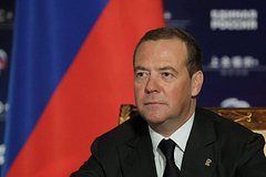 Sledovalo by vydvorit medvedev prizval vyslat iz rossii otkazavshihsja ot vstrechi s lavrovym poslov es 9869289.jpg