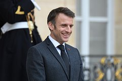 Ukraina obsudit s makronom iniciativu po otpravke vojsk v stranu 8183438.jpg