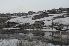 V dome rossijan potekla krysha i ruhnul potolok 19a88c1.jpg