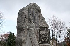 V kanade snesli pamjatnik ukrainskoj divizii cc galichina vlasti otkrestilis ot demontazha skandalnogo memoriala 67fef8d.jpg