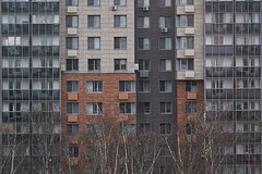 V novoj moskve trehletnij malchik vyzhil posle padenija iz okna chetvertogo etazha bab6a09.jpg