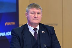 Deputat gosdumy sravnil ssha s aferistami iz mmm 1a42e39.jpg