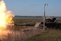 Rossijskie voennye evakuirovali s linii fronta pervyj tank abrams ca73524.jpg