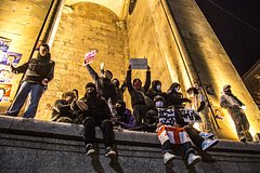 Stychki protestujushhih s policiej nachalis v tbilisi 0d44450.jpg