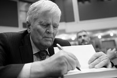 Ushel iz zhizni izvestnyj istorik i akademik 94c4672.jpg
