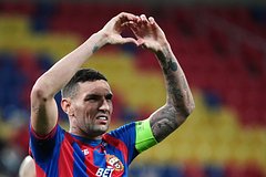 Zashhitnik cska izvinilsja pered bolelshhikami za udalenie v igre s ahmatom 29ece5a.jpg