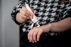 Dermatolog nazvala sposoby zashhitit kozhu ruk pri aktivnom solnce 546b472.jpg