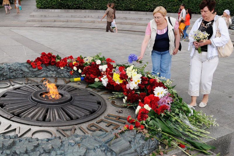 На Украине перенесли День Победы, что празднуют там 9 мая