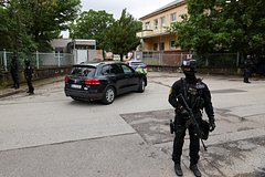 Podozrevaemogo v pokushenii na premera slovakii dostavili v sud 32fad59.jpg