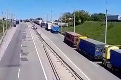 Ukrainskie dalnobojshhiki perekryli trassu iz za novogo zakona o mobilizacii b14a0fe.jpg