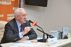 Azarov zajavil o zainteresovannosti nato v razmeshhenii voennoj bazy na ukraine 83e21ac.jpg