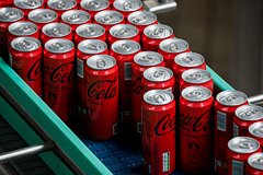 Coca cola nachala povtornuju registraciju svoih tovarnyh znakov v rossii 250abe3.jpg