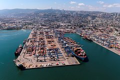 Husity atakovali korabli v portu hajfy 2d1d361.jpg
