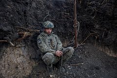 Lishilis pozicij 2014 goda na ukraine zajavili o proryve rossijskoj armii na toreck d25d8fb.jpg