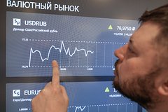 Obmenniki v moskve rezko podnjali kurs nalichnogo dollara 427ece1.jpg