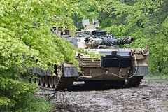 Raskryto chislo perebroshennyh v polshu amerikanskih tankov abrams 78f491b.jpg