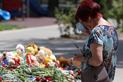 S zhiteljami sevastopolja posle ataki vsu popytalis svjazatsja neizvestnye ljudi oni hoteli poluchit kadry s mesta udara 1b09f29.jpg