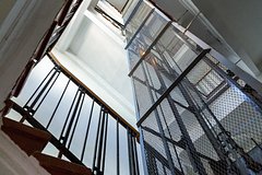 Lift s ljudmi ruhnul s 15 etazha v moskovskoj poliklinike 2f1f7a2.jpg