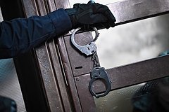 Rossijskogo policejskogo osudjat za vzjatku v 600 tysjach rublej 76e6336.jpg