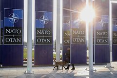 V estonii sravnili nato s golf klubom a618718.jpg