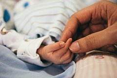 52 letnjaja zhenshhina rodila sebe vnuchku iz za anomalii docheri e04673d.jpg