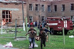 Prigovorennyj k rasstrelu terroristami v beslane zalozhnik vyzhil blagodarja sluchajnosti b9f3c3f.jpg