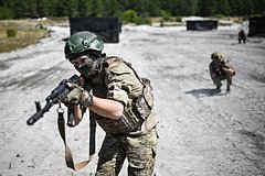 Rossijskie vojska vzjali pod kontrol naselennyj punkt v dnr f61cd2d.jpg
