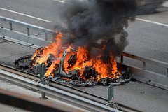 V tesla rasskazali o sluchajah vozgoranija elektrokarov 2c18d82.jpg