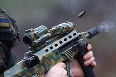 Na ukraine zajavili o pohishhenii 270 tysjach edinic oruzhija 6def6fe.jpg